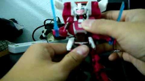 Takara TFA Animated Arcee Review - Part 2
