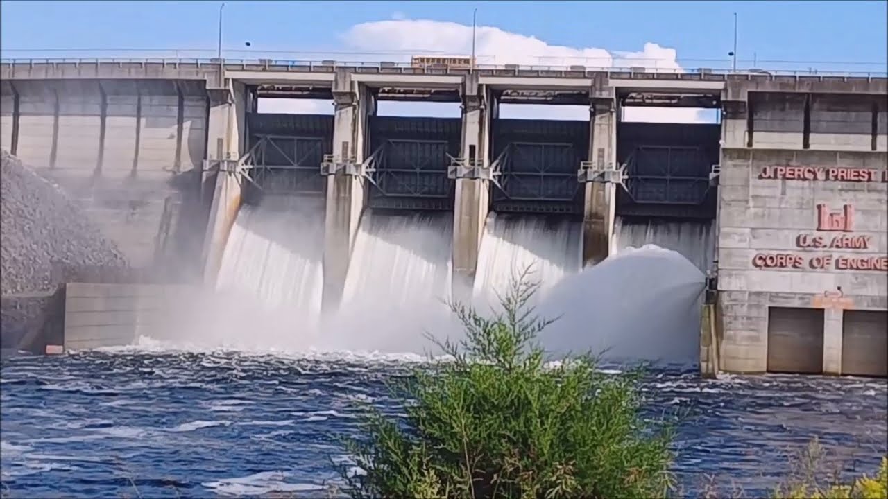 Stones River Greenway Trailhead ( ft.J. Percy Priest Dam )