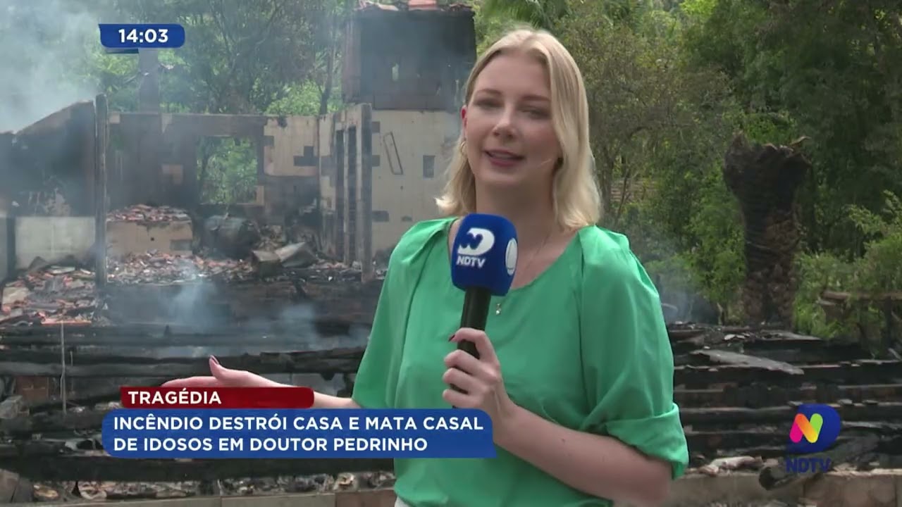 Incêndio destrói casa e mata casal de idosos em Doutor Pedrinho