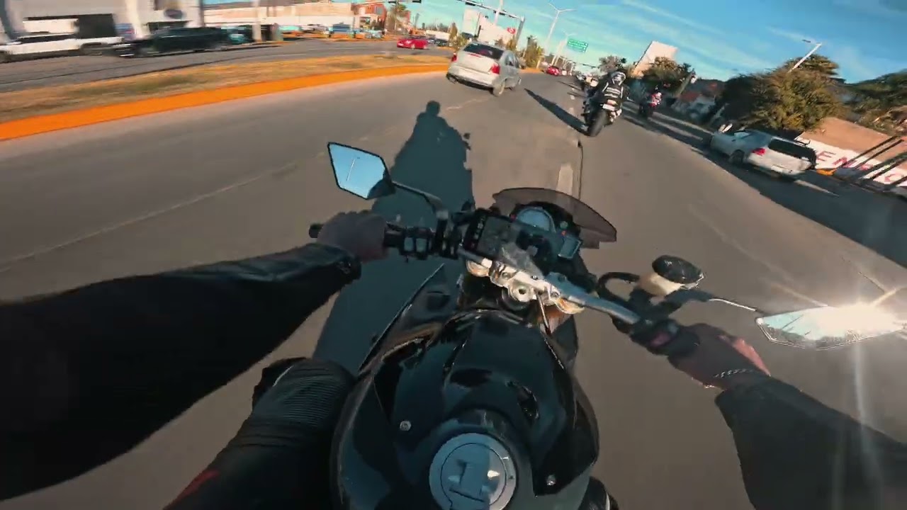 Motovlog #2: Rodada en la ciudad con los amigos 