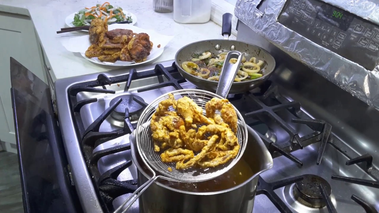 Cua lột chiên giòn sốt bơ tỏi - New York/ Crispy Soft shell crab & Garlic butter sauce