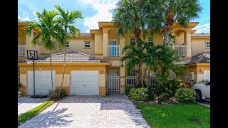 818 NW 170 Terrace, Pembroke Pines, FL 33028