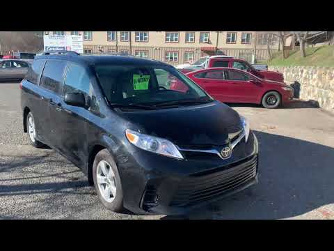 9801- 2020 Toyota Sienna LE 8 passenger $36995 or $256 B/W only 60900 km