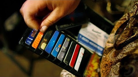 US Consumer Sentiment Slides to Eight-Month Low