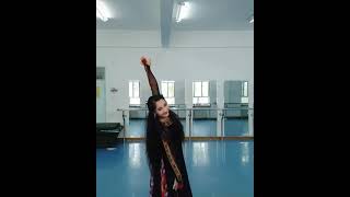 Красивый уйгурский танец