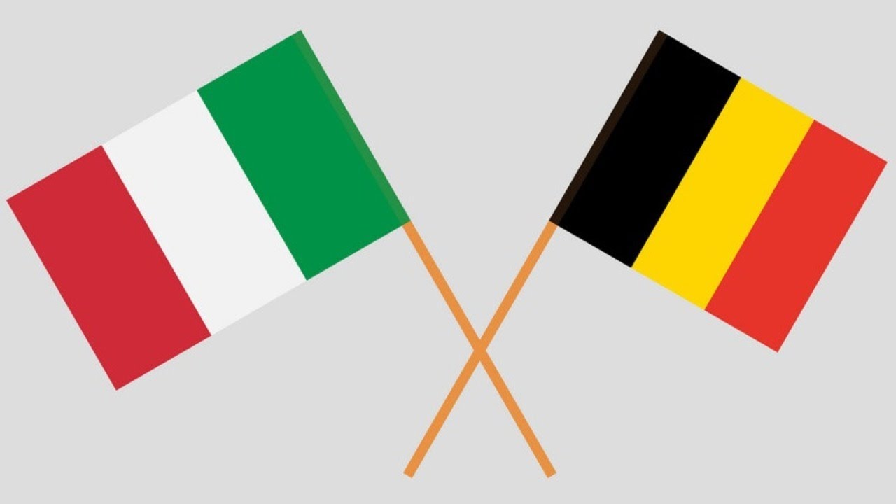 Италия против Бельгия флаги