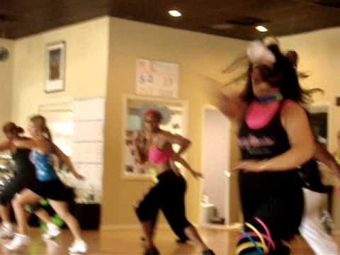 1 ZUMBA LEVADA BRASILEIRA WITH LIZ ZUMBA - CAPOEIRA SAMBA IN THE USA