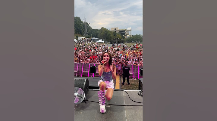 "Clap Clap" at the CONCERT 🔥| Andra Gogan