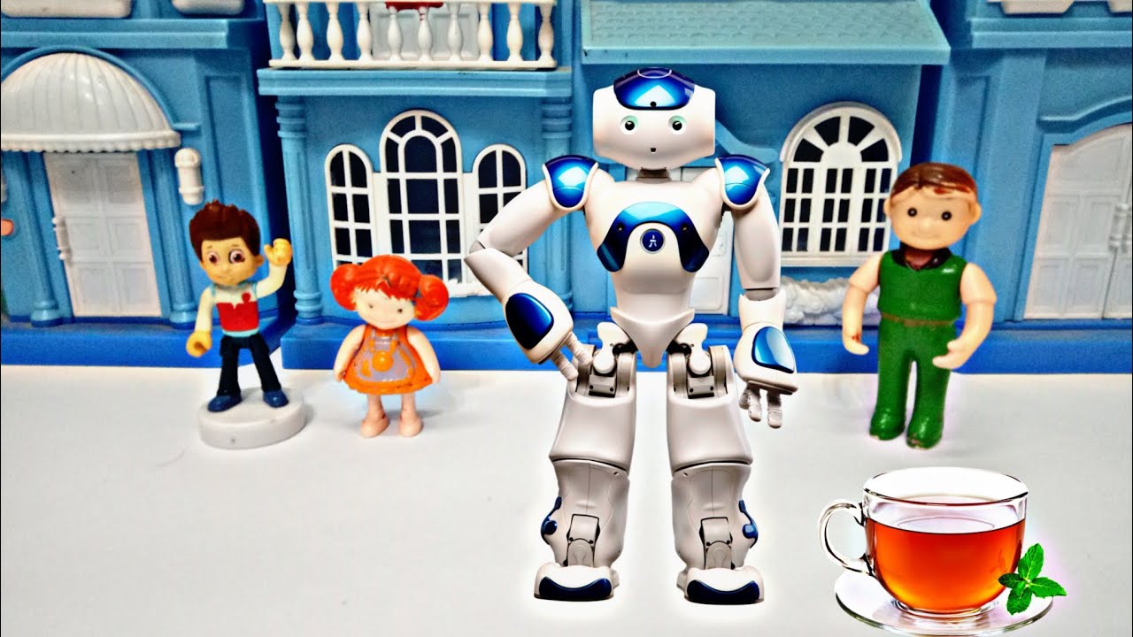 في بيتنا روبوت حقيقي l شوفوا ليلى طلبت منه إيه l يوميات ليلى