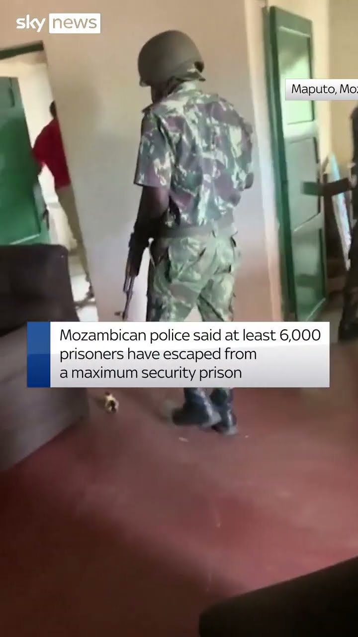 Moment prisoners escape Mozambique prison
