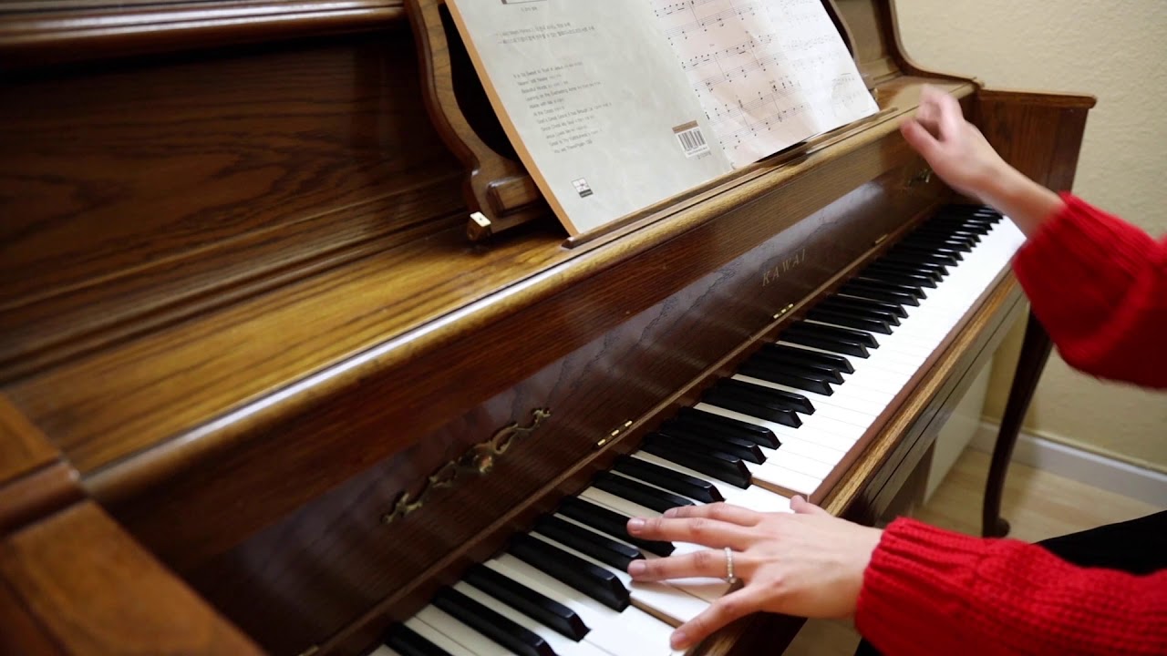 We Wish You a Merry Christmas - Piano Cover by Karen Lee