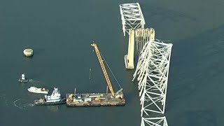 Largest crane on Eastern Seaboard arrives at site of Francis Scott Key Bridge collapse Resimi