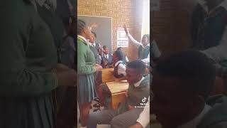 Oba botse gore wena o tsena kereke💕