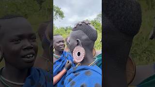 Why women in African tribes wear plates in their ears🤯 #shorts #facts #tamil