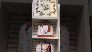 NEW! DISNEY DOONEY AND BOURKE ARISTOCATS TOTE AT DOWNTOWN DISNEY 😱 #shorts
