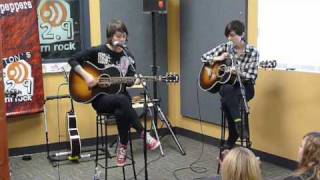 Tegan and Sara - The Ocean (acoustic)