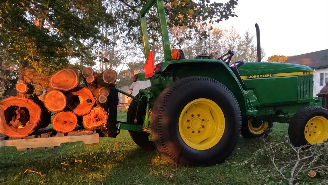 Using The John Deere 870 Tractor To Clean Up After A Storm - YouTube