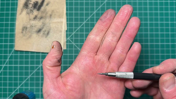 Pencil sharpening: lead holder + lead pointer