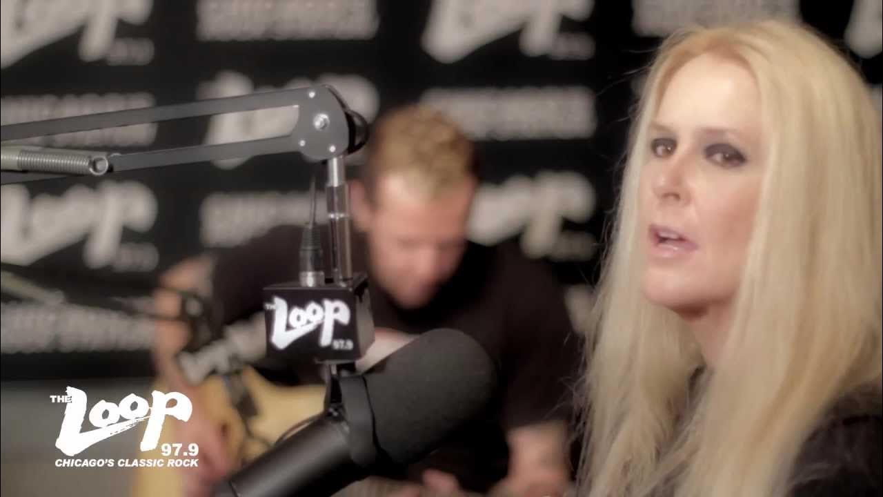 Lita Ford - "Close My Eyes Forever" - Live at The Loop Lita Ford - "Close My Eyes Forever" - Live at The Loop
