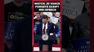 “I Lost My Page!” JD Vance Stumbles Live at Campaign Rally | Times Now World