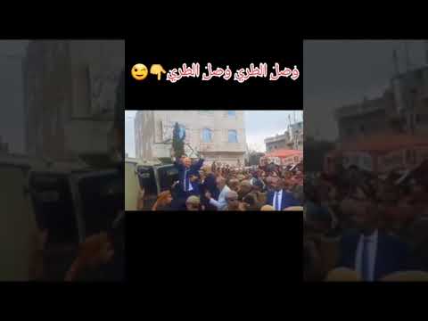 خرجتم طلاب المدارس عشان تستقبل رشاد العليمي وهو حتى ما أمن لهم الكتاب المدرسي