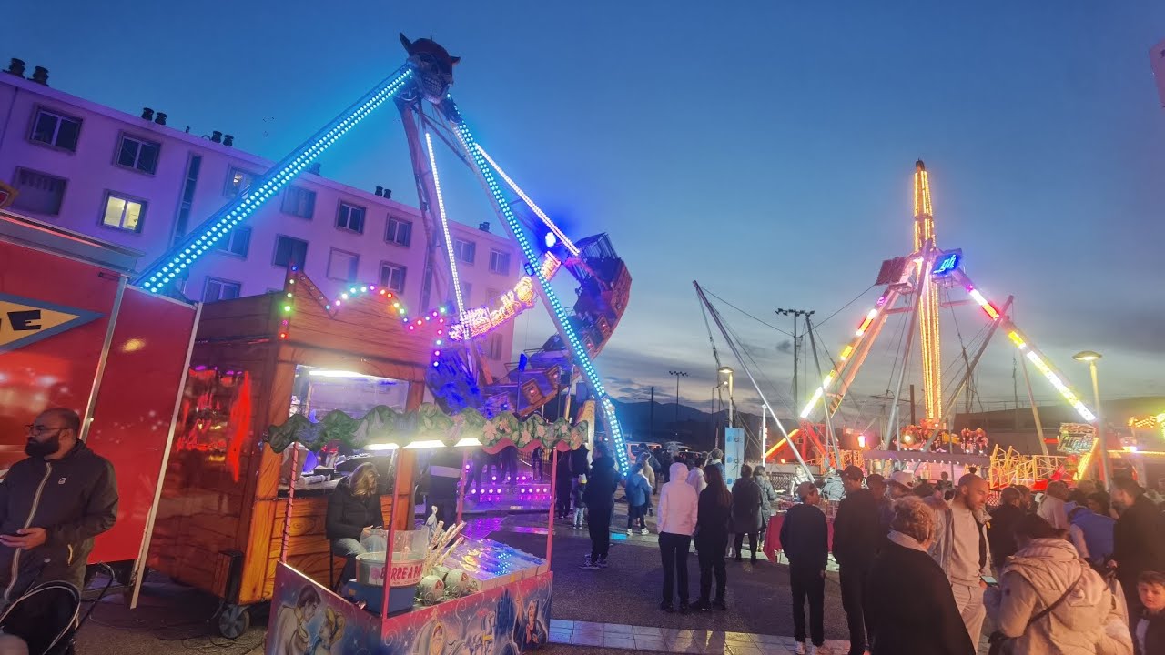 Fête Foraine/ Luna Park de Noël Aubagne 2025 (Foire d'hiver) 