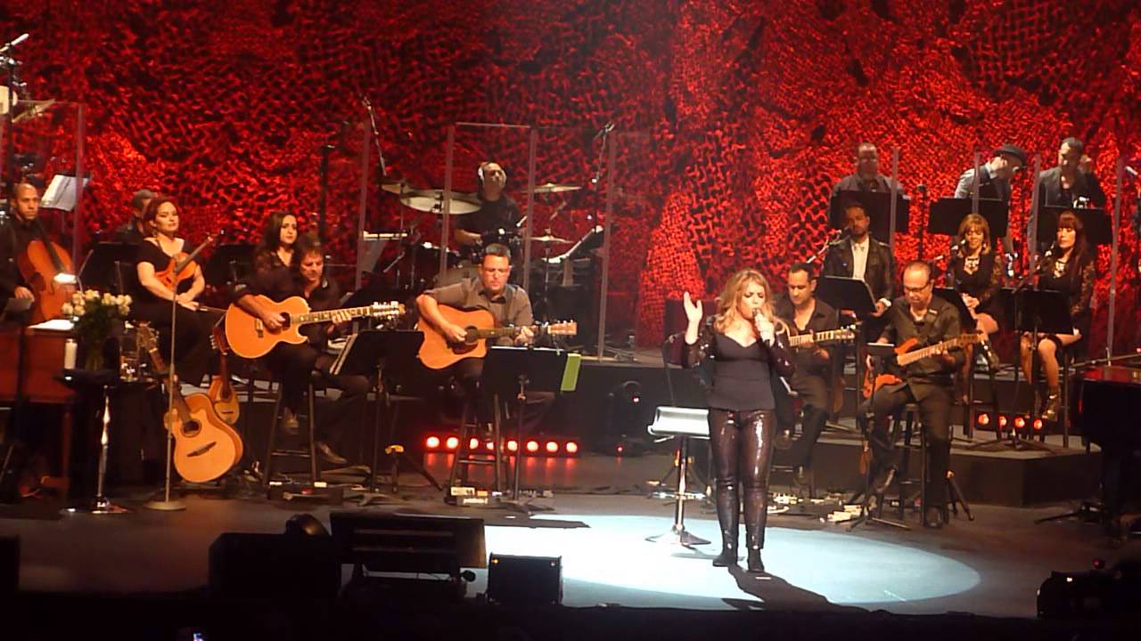 Ednita Nazario, Acústico,Sin querer/ La pasión tiene memoria, Bellas Artes Santurce, 25 abril 2015.