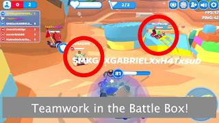 TEAMWORK in the BATTLE BOX | huyckkid14 Smash Karts Official