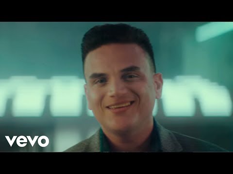 Silvestre Dangond, Maluma - Vivir Bailando (Official Video)