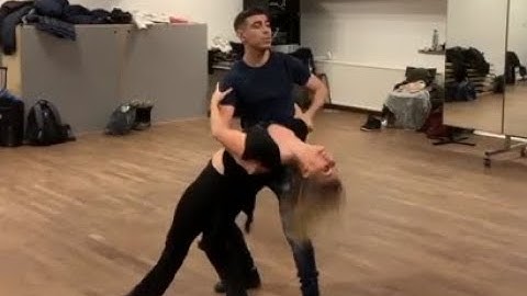 Juanma and Connie Yndal - zouk demo after workshop