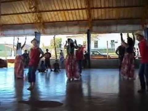 APRESENTAÇÃO DANÇA DO CARIMBÓ- 5ª ANO C- E.M. ARTHUR CAMPOS MELLO