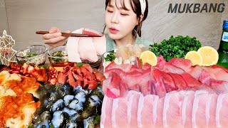 SUB) 꼬소한 제철 방어 & 해산물 삼종세트 해삼 개불 멍게 먹방 ! 쏘주 필수 조합 💚 SEAFOOD Sashimi REAL SOUND ASMR MUKBANG