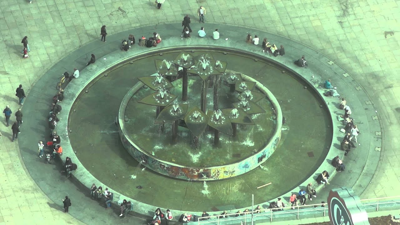 Alex Fernsehturm Brunnen 13