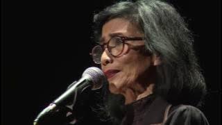 Ken Zuraida reads Teguh Esha's poem - To Love