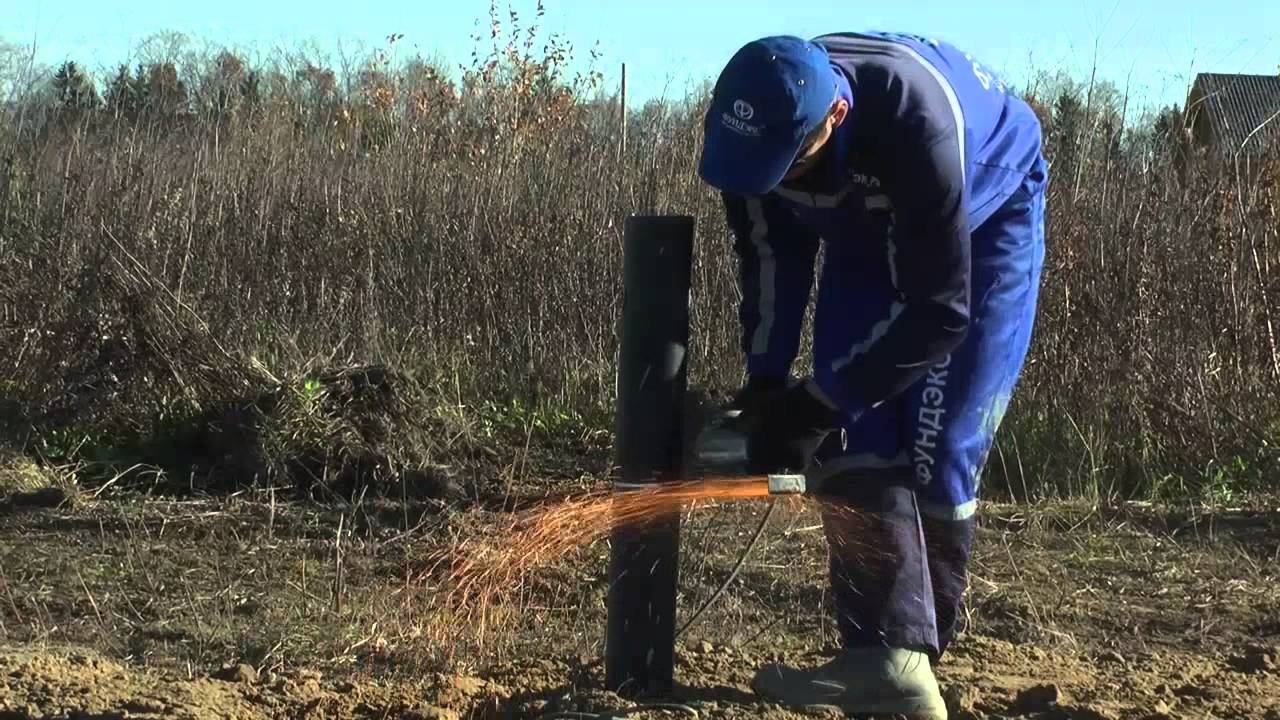 ремонт фундамента винтовыми сваями - YouTube