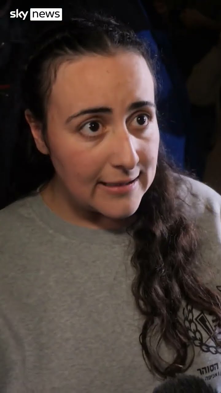 Palestine prisoners reunite with family