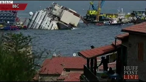Pulling Costa Concordia Upright | HPL