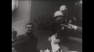C. T. Vivian Stopped on Courthouse Steps, Alabama, 1965 - Film 1091056