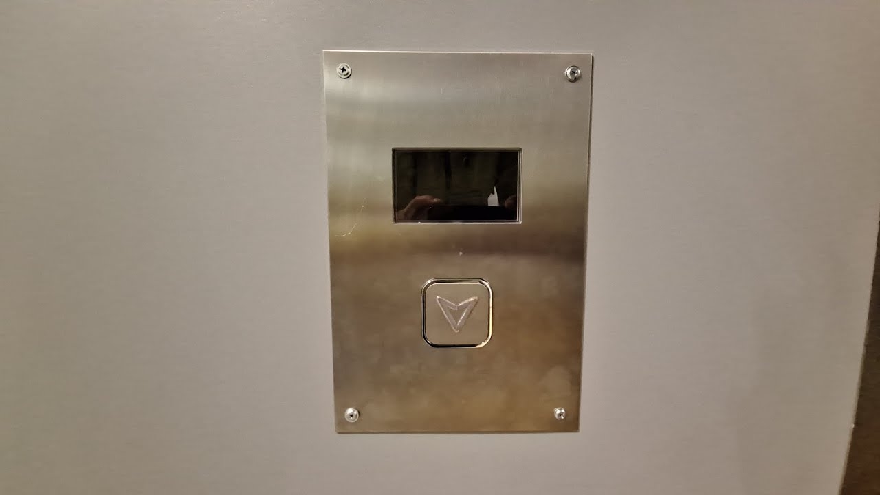 90s UK (Modernised by 2019 Jackson) Lift @ M&S, Eastgate Shopping Centre, Inverness (Out of Service)