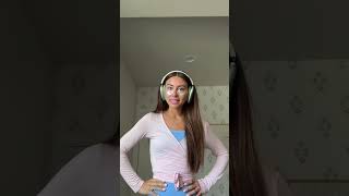 FRIDAY MORNING VLOG *ROAD TRIP DAY!* 4 MINUTE VLOG 🎧🧸🍓👟 #shorts #short #hallesoswag