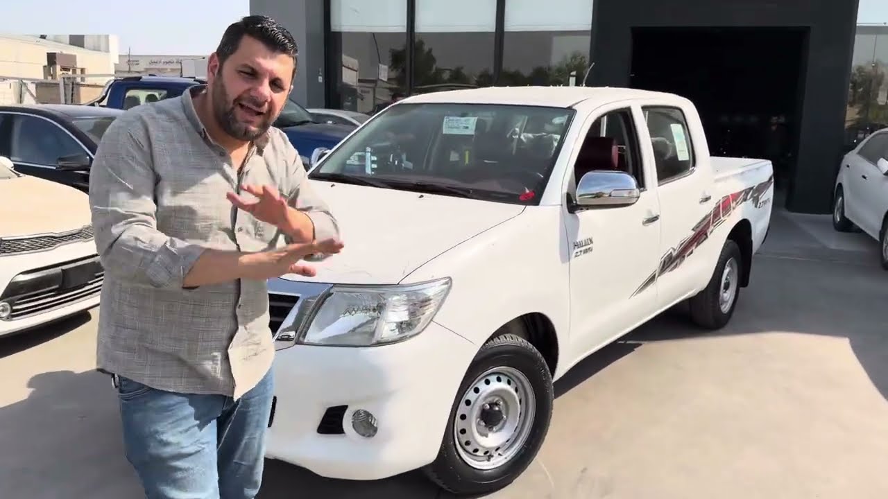  2013 تويوتا بيكب هايلوكس ماشي 29 ألف كم ماشي بس باقي بحالة وكالة 