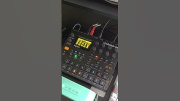 Trying to make beats with Digitakt & SP404