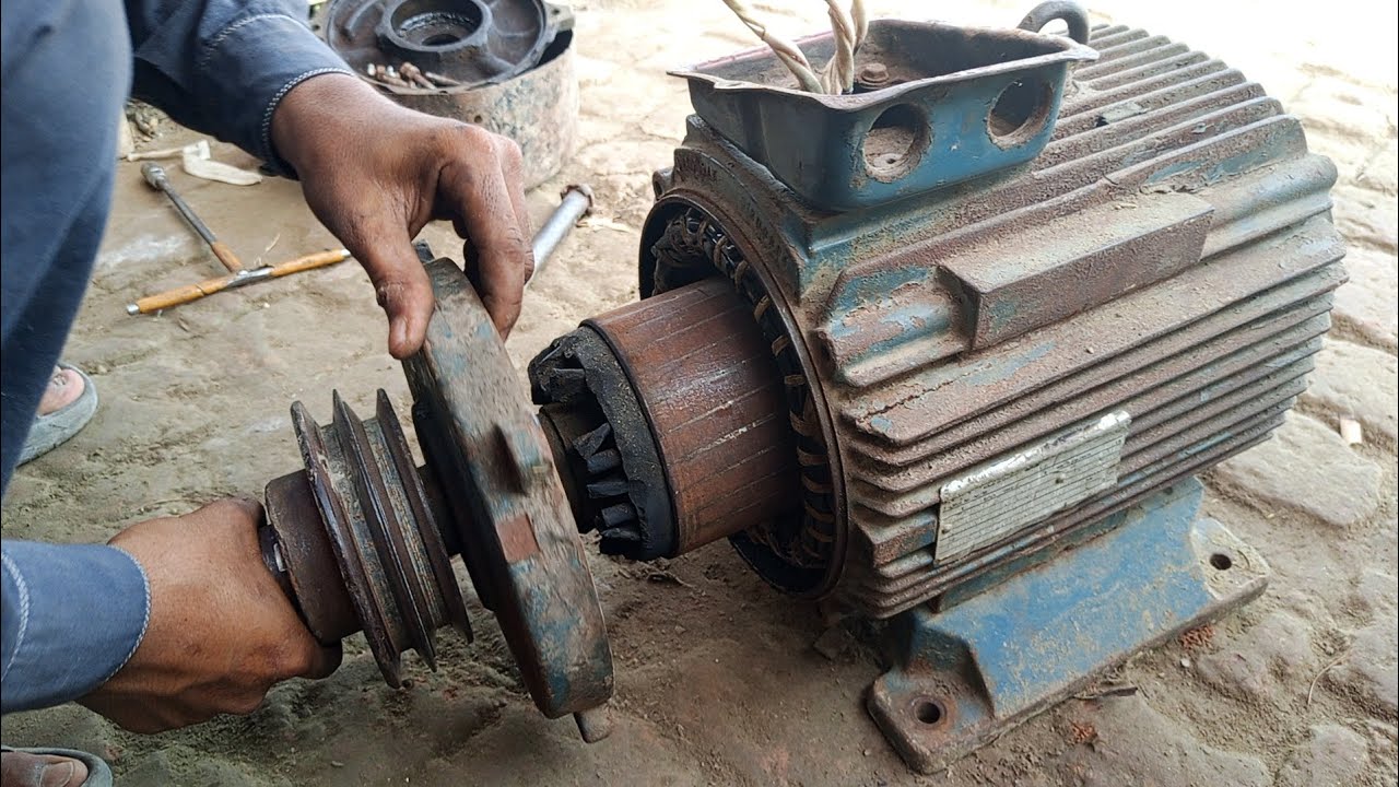 Fitting three phase motor. Three phase motor fitting Kearny ka tarika  How to fit three phase motor.