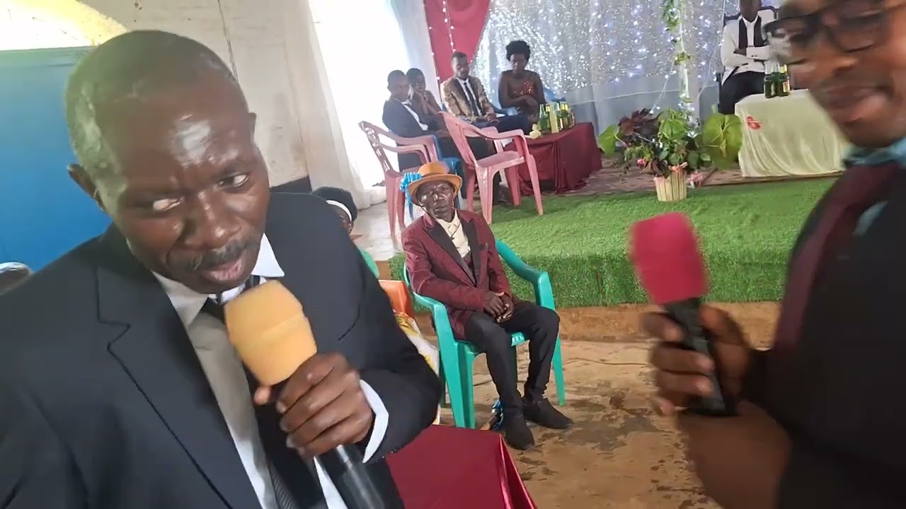 inkera ya bahizi , ubukwe bwa Bosco na Cloudine bwabereye muri sale nziza ya St Gerard Mwezi 🎤🥂🌹✅