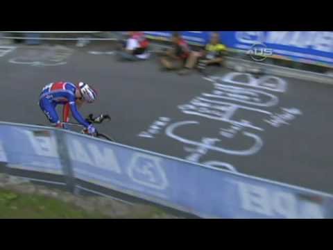 Wiggins wigs out over bike - from Universal Sports