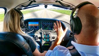 How to Properly Taxi an Airplane