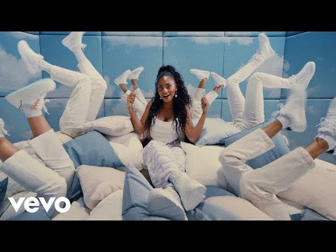 NIA - Pisar el Cielo (Video Oficial)