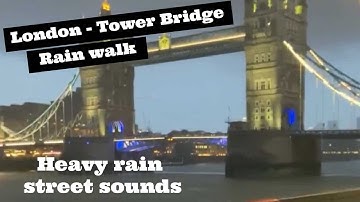 Tower bridge (London) in heavy rain