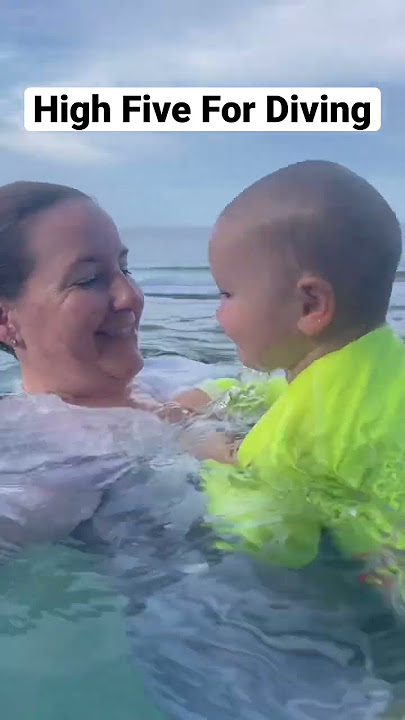 18 Month Old Baby Swimming - High Five For Diving #babyswimming #swimming #babyswim