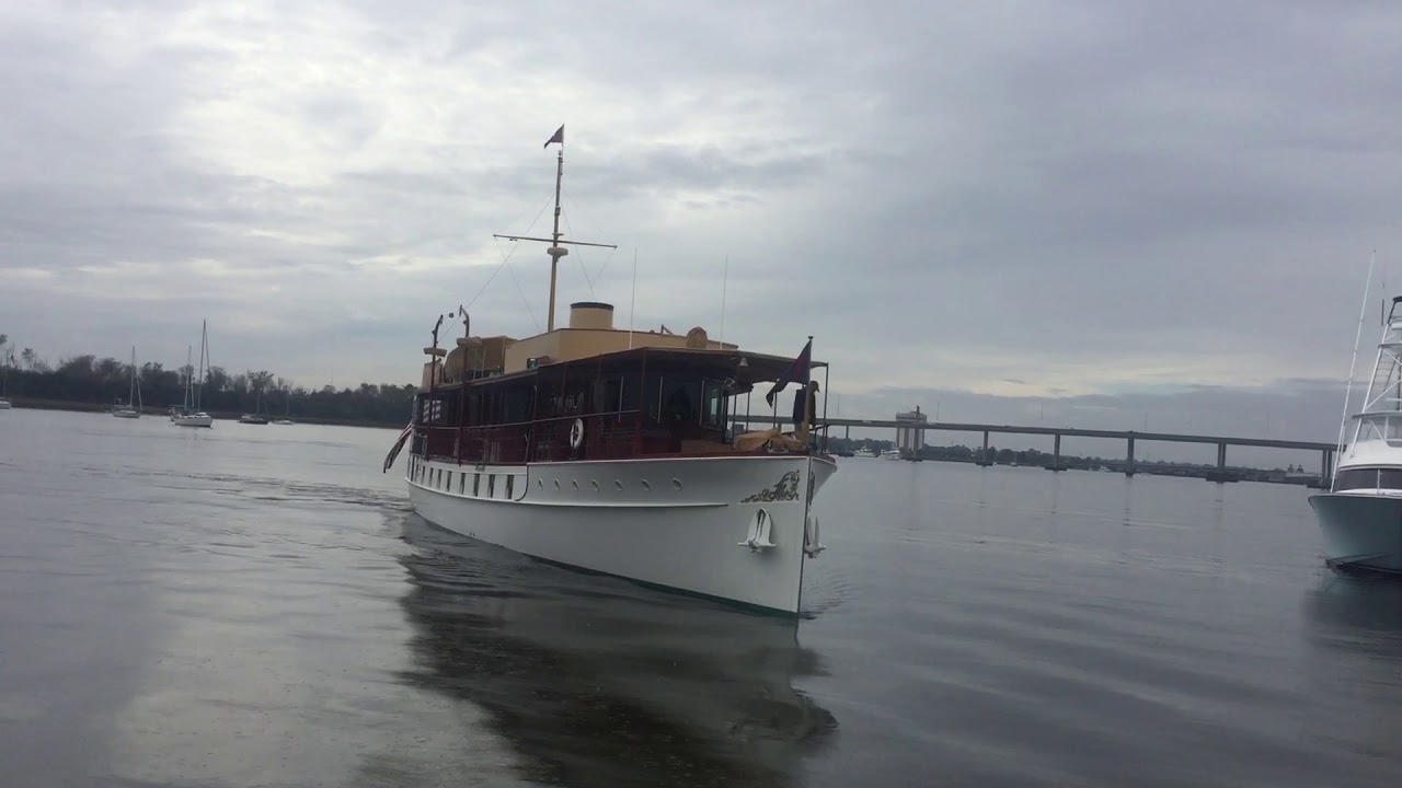 10 World Grand Yacht Rebuild Winner, ‘Freedom’